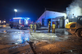 Kilkanaście godzin walki z wielkim pożarem w Rawiczu. Milionowe straty