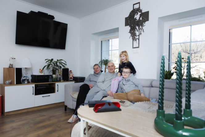 Powódź zabrała im wszystko, a teraz znów są w domu! Ogromna radość u rodziny Lubczyńskich. „To będą cudowne święta”