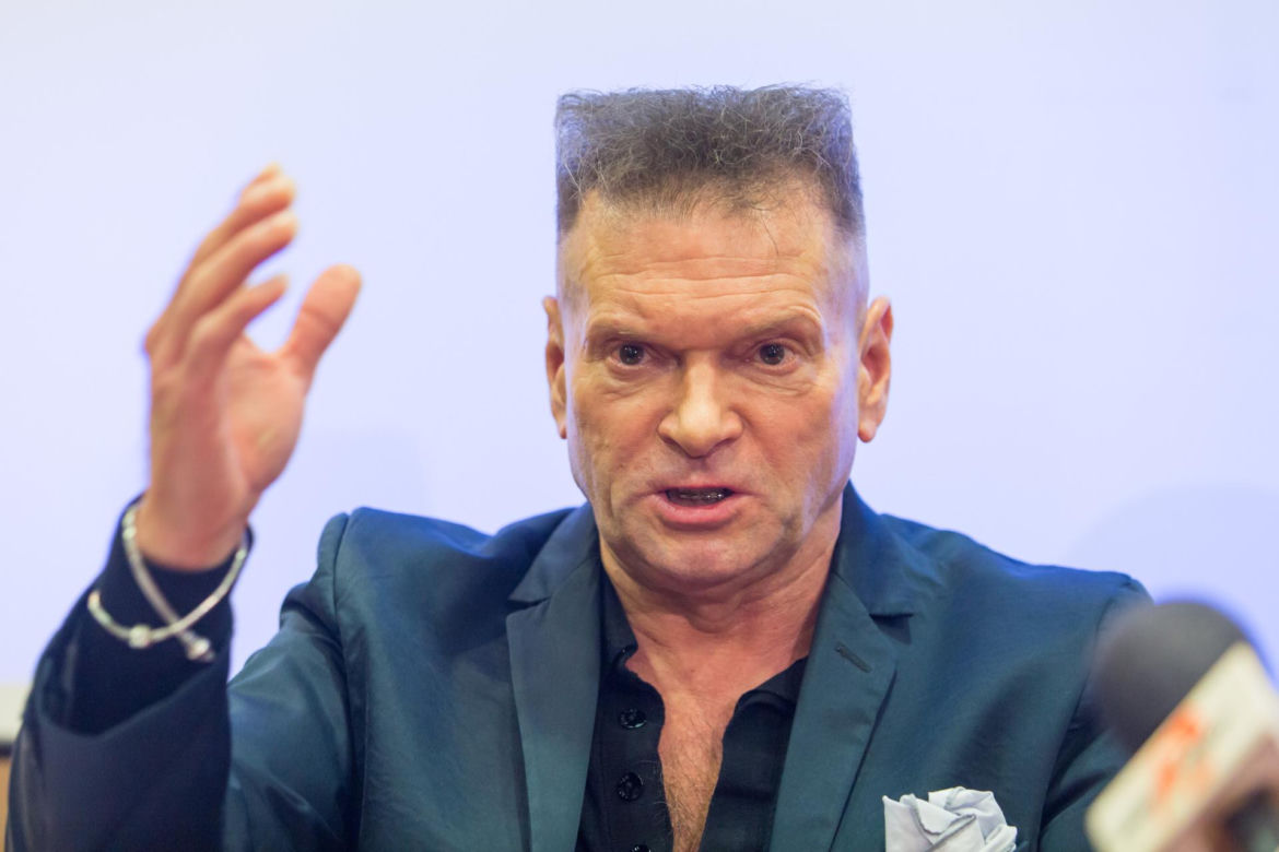 Aż trudno uwierzyć, że tak kiedyś wyglądał Krzysztof Rutkowski. Co za metamorfoza!