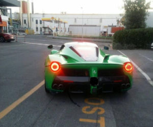 Jay Kay (lider zespołu Jamiroquai) kupił Ferrari LaFerrari