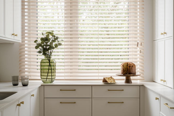 Mieszkanie w jasnych kolorach od KODO