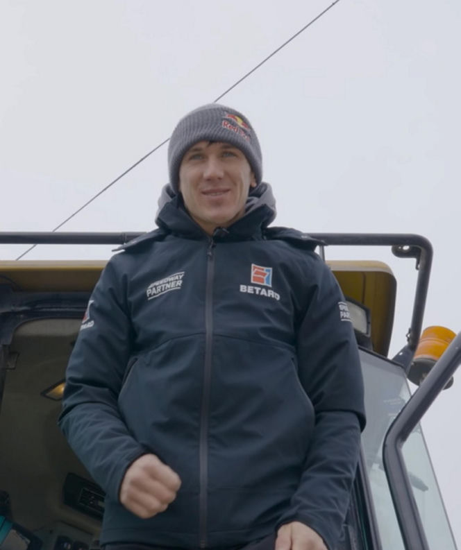 Maciej Janowski porzucił motocykl dla 10-tonowej bestii! Groziła mu praca na etacie