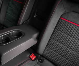 Volkswagen Golf 2.0 TSI GTI Performance 245 KM