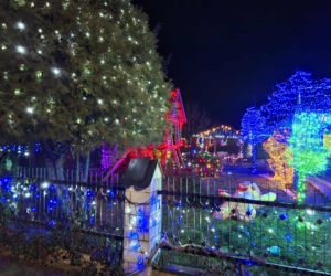 Magia Świąt w Świętokrzyskiem. Gdzie szukać najpiękniej oświetlonych domów? Rzepin i Pawłów skradły show!