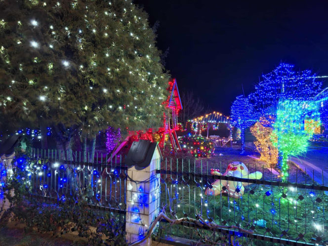 Magia Świąt w Świętokrzyskiem. Gdzie szukać najpiękniej oświetlonych domów? Rzepin i Pawłów skradły show!