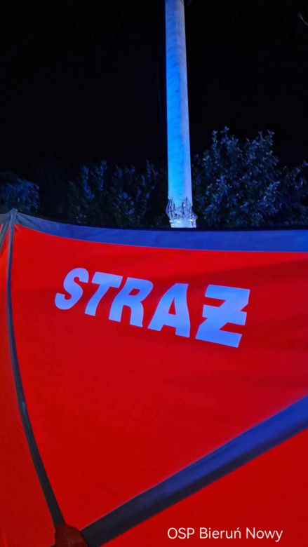 Tragiczny wypadek w Bieruniu. Nie żyje 19-latek i jego 30-letni kolega. 32-latek walczy o życie w szpitalu