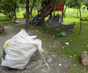 Zniszczony dom w Poniku, woj Świętokrzyskie