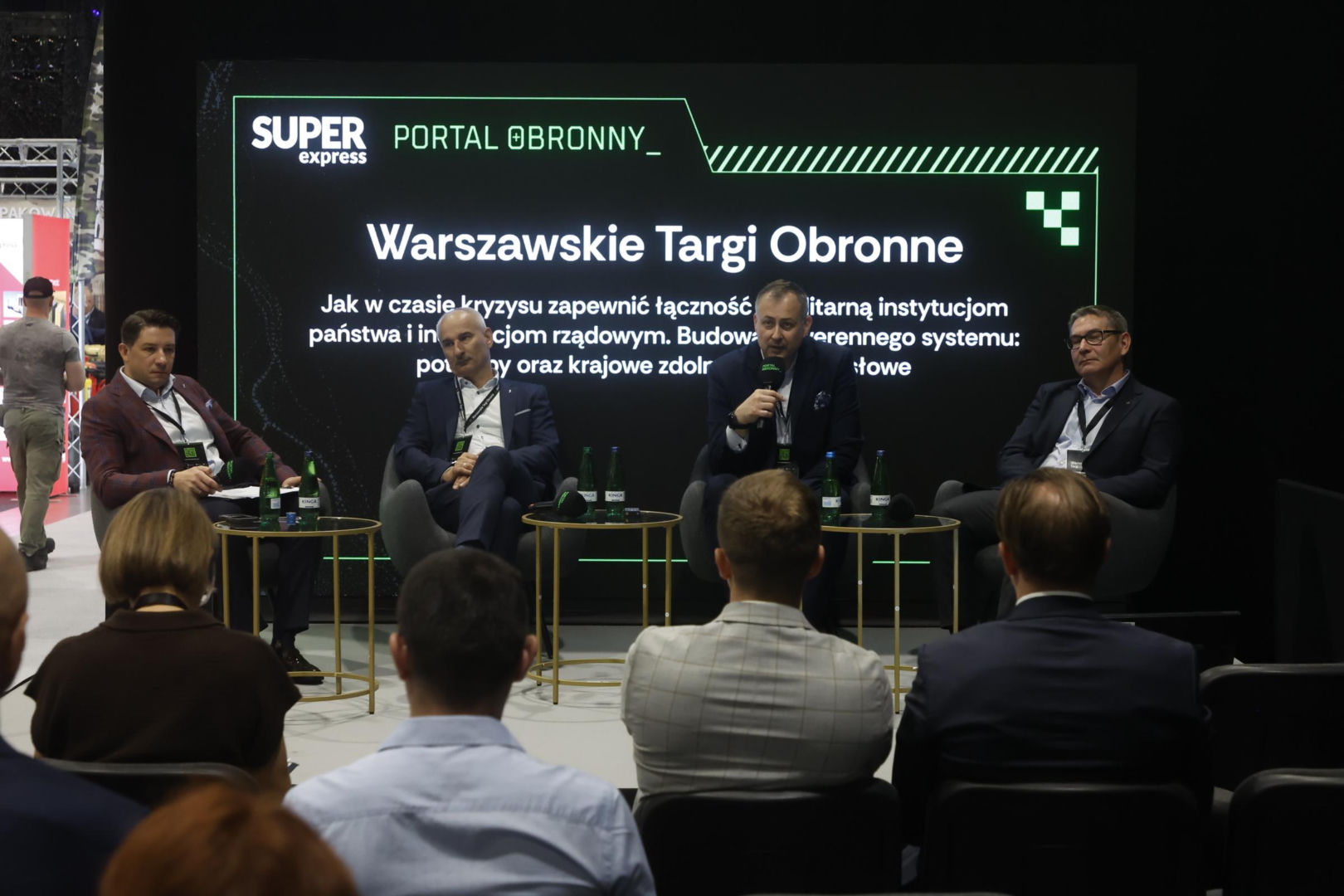 Warszawskie Targi Obronne.. Scena Niebieska Jak w czasie kryzysu zapewnić łączność satelitarną instytucjom państwa i instytucjom rządowym? Budowa suwerennego systemu: potrzeby oraz krajowe zdolności przemysłowe.