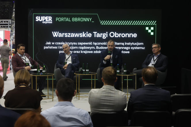 Warszawskie Targi Obronne.. Scena Niebieska Jak w czasie kryzysu zapewnić łączność satelitarną instytucjom państwa i instytucjom rządowym? Budowa suwerennego systemu: potrzeby oraz krajowe zdolności przemysłowe.