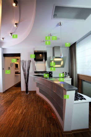 Apartament pokazowy firmy Luxmat przy ul. Emaliowej przygotowany został jako inteligentne mieszkanie, które spełnia każde polecenie domownika oraz zapewnia mu bezpieczeństwo i wygodę.