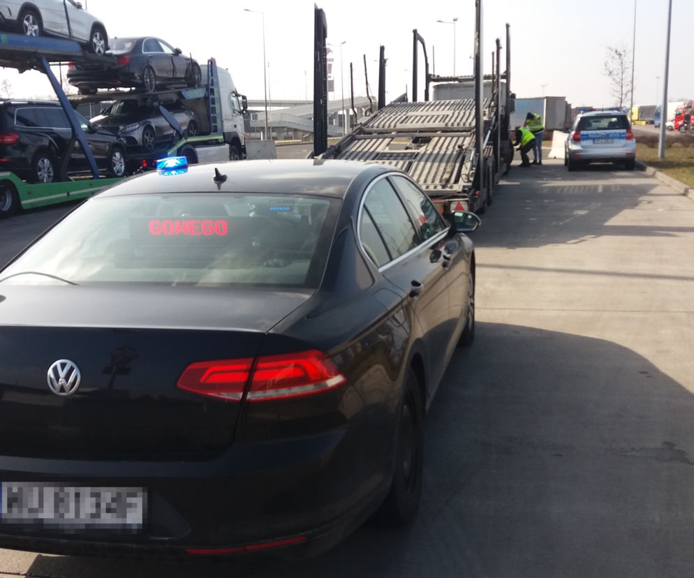 Zatrzymany wpadł z licznikiem skręconym o 700 000 km
