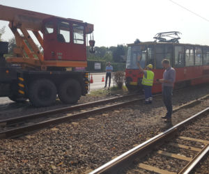 Tramwaj zderzył się z betoniarką