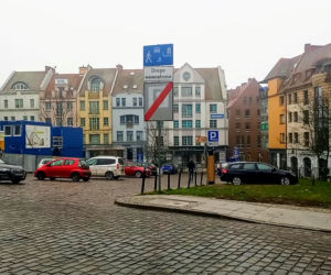 Podzamcze z płatnym parkowaniem