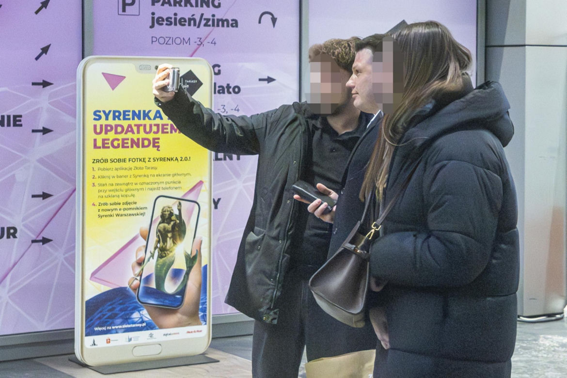 Sławomir Mentzen na zakupach w galerii