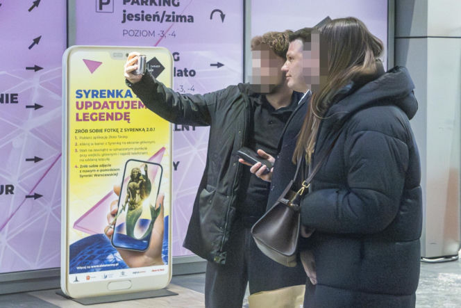 Sławomir Mentzen na zakupach w galerii