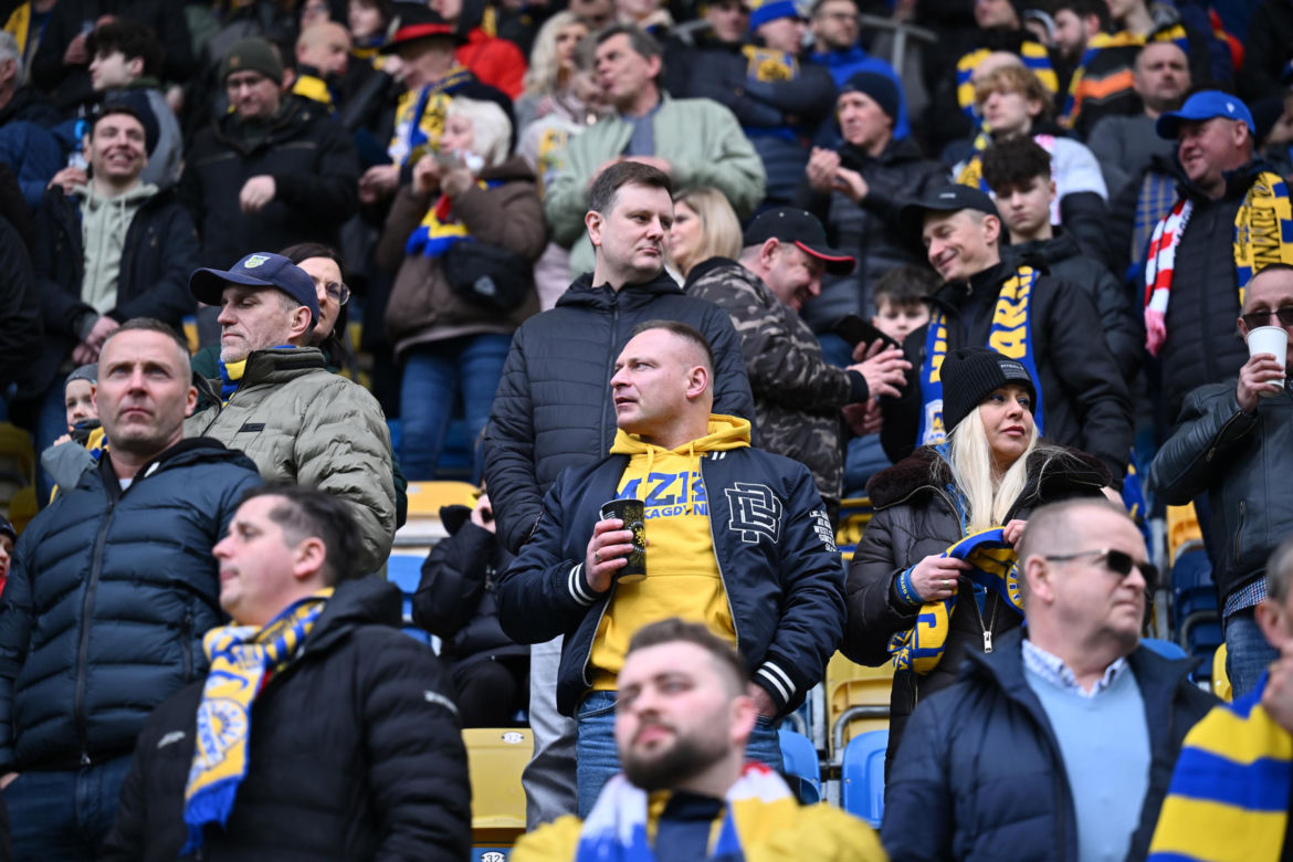 Arka Gdynia - Widzew Łódź: Zdjęcia kibiców i zawodników z meczu 25. kolejki PKO BP Ekstraklasy