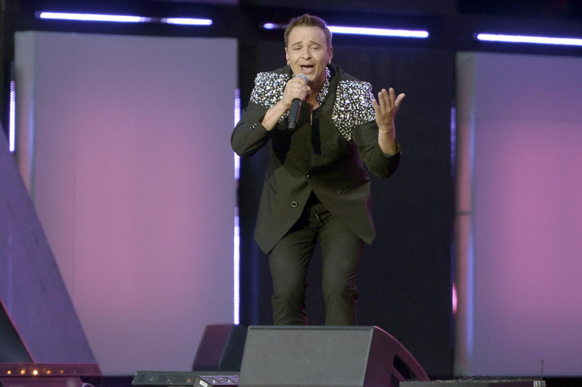 Zaczynał od rocka, dziś jest królem disco polo. Tak przez lata zmieniał się Radek Liszewski