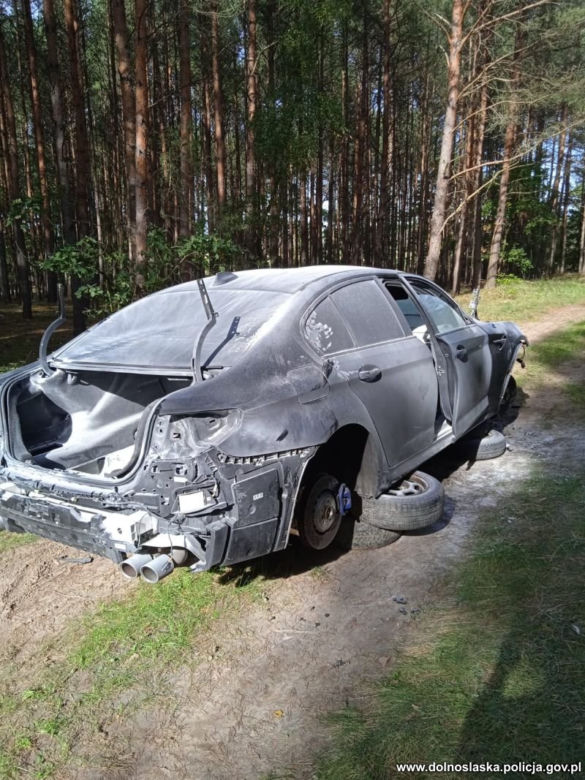 BMW M5 z wypożyczalni rozebrane na części 