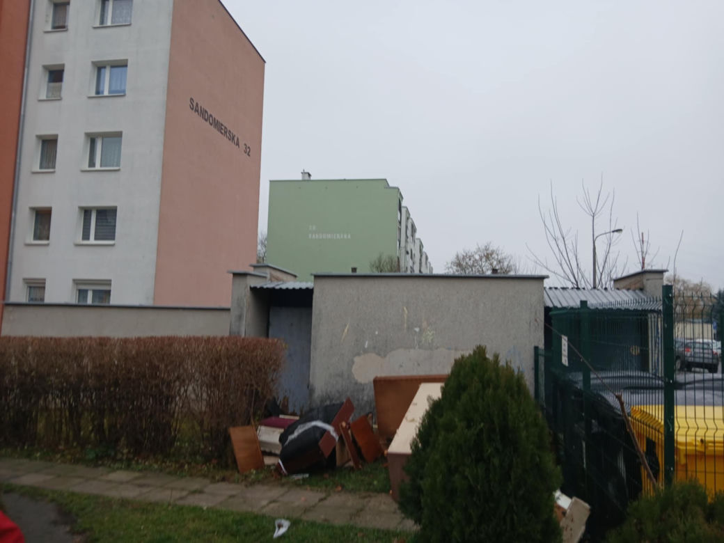 Mieszkańcy Kapuścisk nie chcą pod oknami nowego bloku. Mówią, że to patodeweloperka