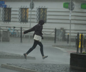 Nawałnica nad Warszawa