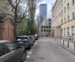 Plebania na zlikwidowanym cmentarzu Świętokrzyski w Warszawie