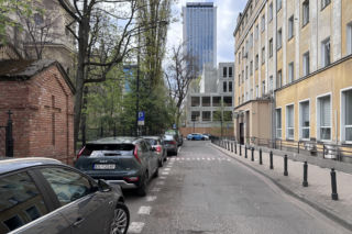 Plebania na zlikwidowanym cmentarzu Świętokrzyski w Warszawie