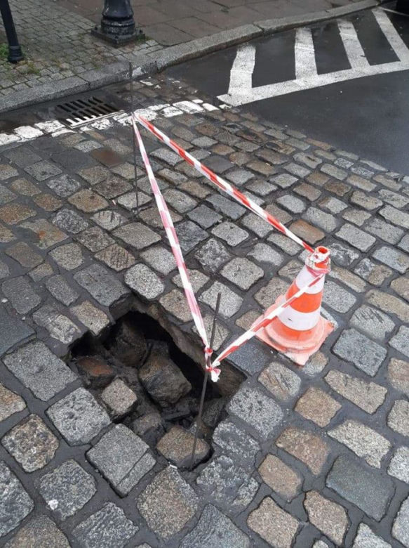 Ogromna DZIURA w centrum Poznania! 