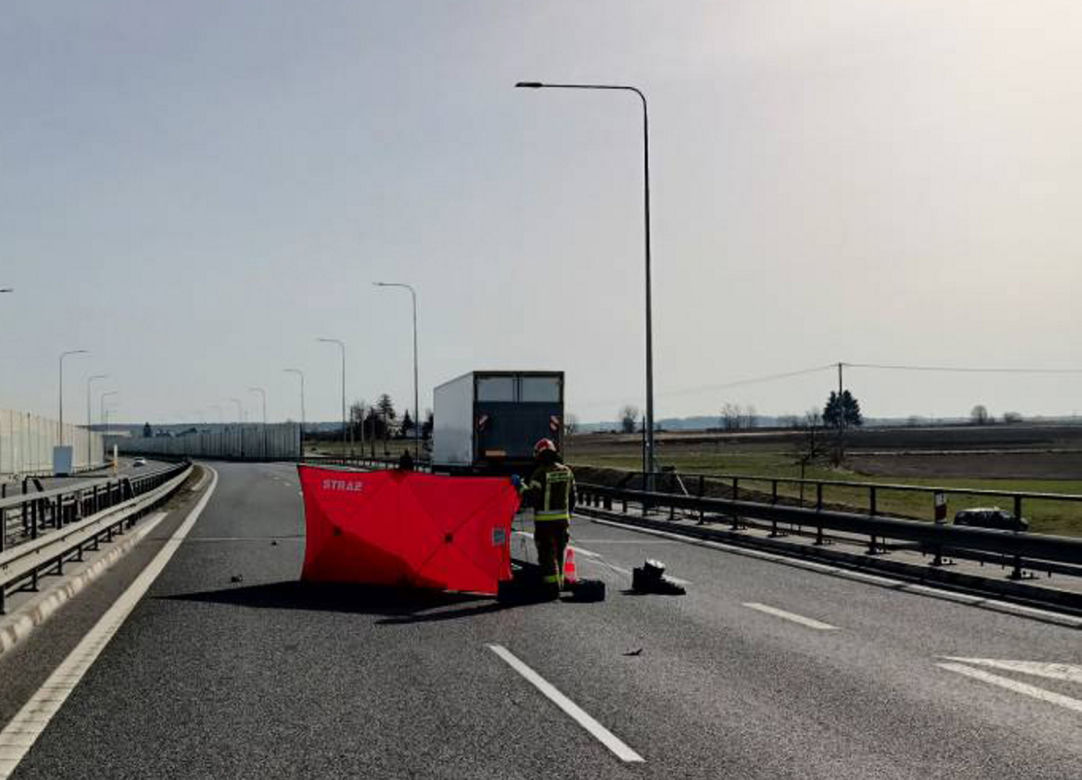 Tragiczny wypadek na S8. Nie żyje 26-letni motocyklista