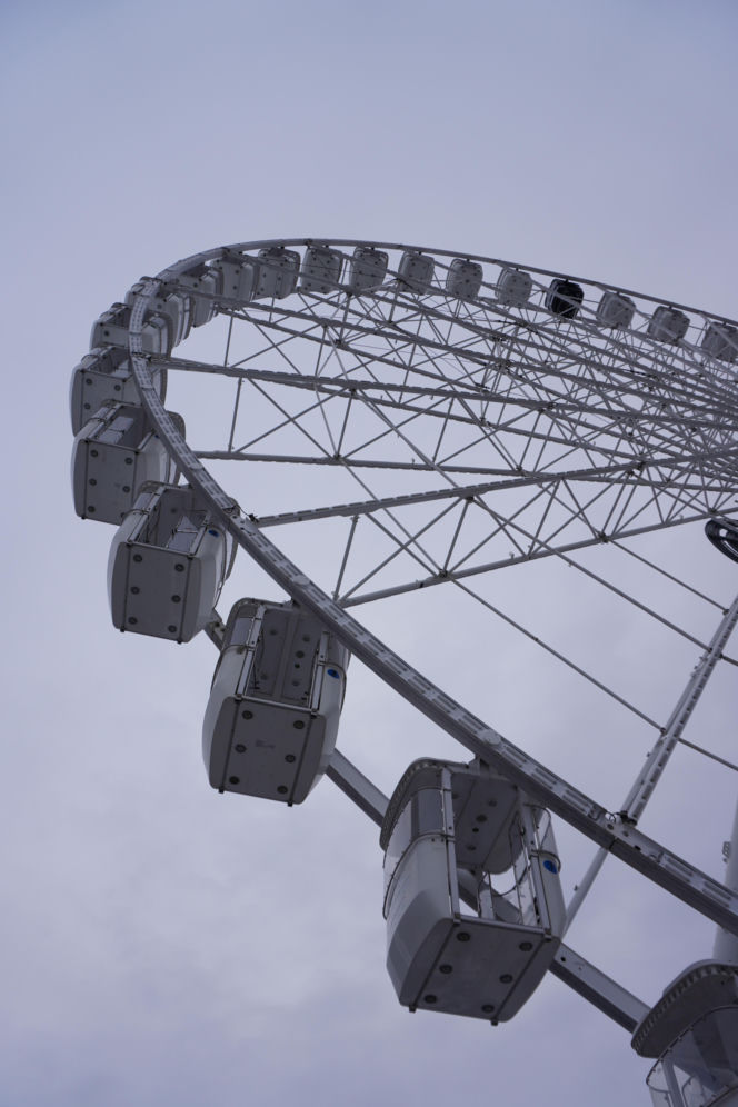 Jarmark Warszawski na placu Defilad na kilka dni przed startem imprezy