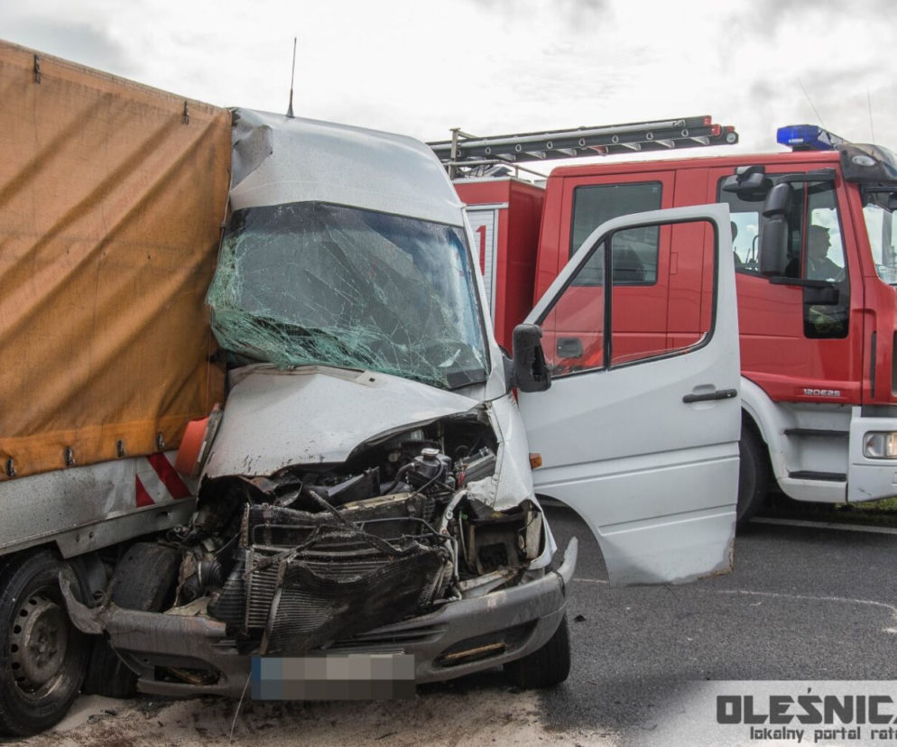 Wypadek na trasie S8 pod Oleśnicą