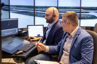 Wieżę lotniczą z Pyrzowic przeniesiono do Katowic. Kosztowało to 5 mln zł. Cel? Edukacja