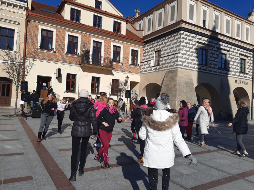 Taniec przeciw przemocy w Tarnowie