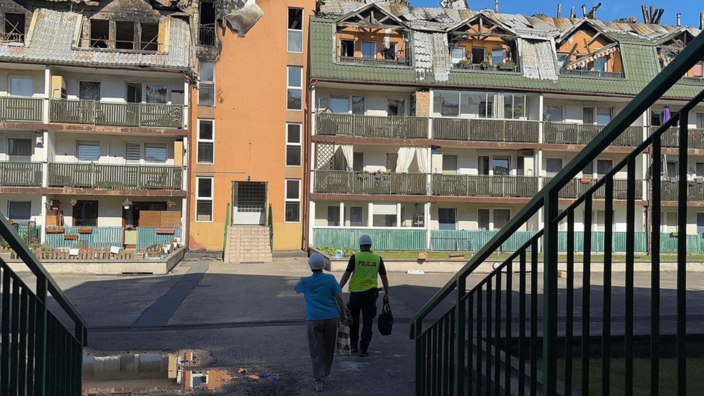 Blok w Ząbkach po pożarze