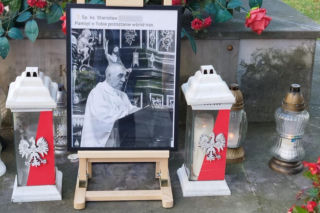 Zadał mu osiem ciosów. Prokuratura ujawniła, co doprowadziło do śmierci księdza Stanisława