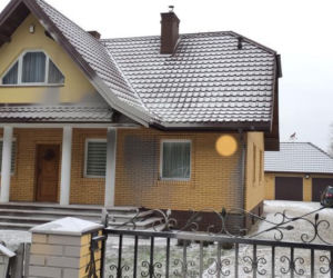 Ktoś zniszczył domek leśnika. Jest wysoka nagroda za wskazanie sprawcy [ZDJĘCIA]