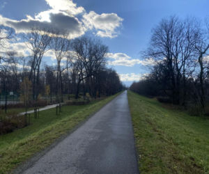 Będzie bezpieczniej.  Ruszył remont  wałów w rejonie rzeki Dunajec i potoku Dąbrówka