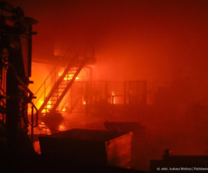 Pożar hali produkcyjnej w miejscowości Aleksandria Pierwsza