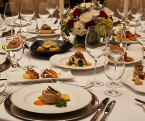 Obiad dla szwedzkiej pary królewskiej. Jakie dania serwowano w Pałacu Prezydenckim?