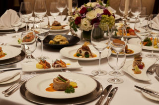 Obiad dla szwedzkiej pary królewskiej. Jakie dania serwowano w Pałacu Prezydenckim?