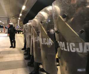 Kraków. Posypały się mandaty po meczu Wisła-Legia. Kibiców pilnowało 500 policjantów