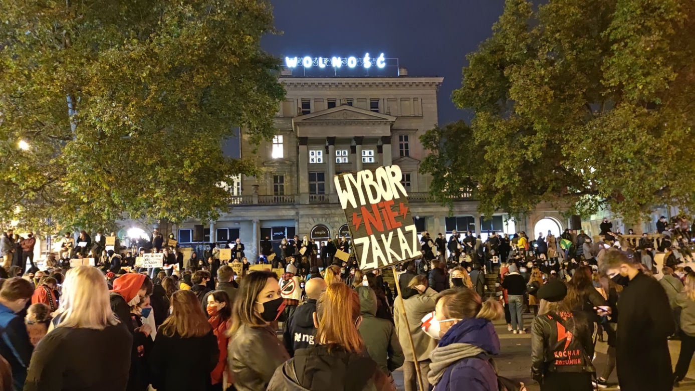 Strajk Kobiet na placu Wolności