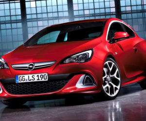 Opel Astra OPC 2012