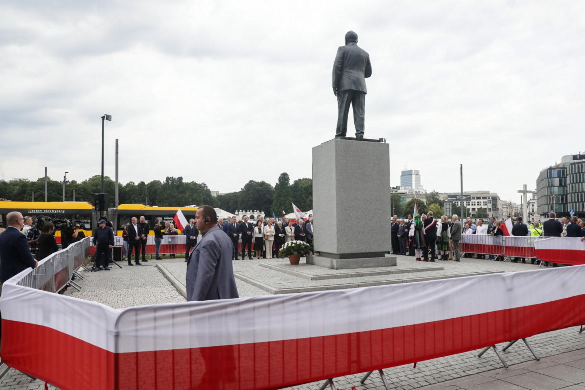Miesięcznica smoleńska 2025. Kaczyński nie przebiera w słowa, mówi o zbrodni