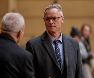 Na Wspólnej, odcinek 4178: Na komendzie następuje przełom w śledztwie. Kochanka Krupskiego decyduje się złożyć zeznania