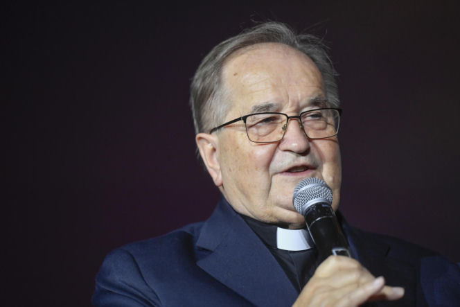 Agenci CBA weszli do imperium Tadeusza Rydzyka. Chodzi o aferę z Funduszem Sprawiedliwości