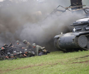 Rekonstrukcja bitwy pod Łomiankami 2015 [ZDJĘCIA]
