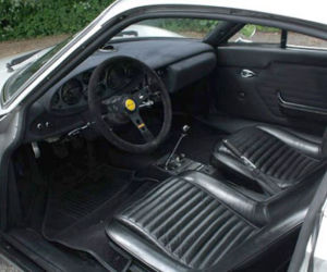 Ferrari Dino, którym jeździł Keith Richard