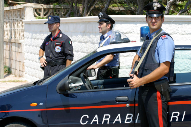 Napad na bank w we Włoszech. Sprawcy przetrzymują zakładników