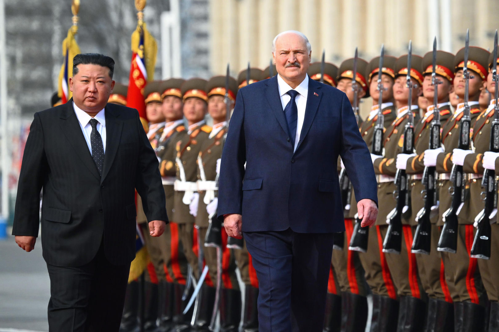 Łukaszenka w Pjongjangu. Nowy rozdział w sojuszu z Koreą Północną i Putinem