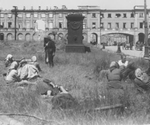 Historia studni Aignera na Placu Krasińskich w Warszawie. Ta studnia zmieniła życie tysiecy  Warszawiaków